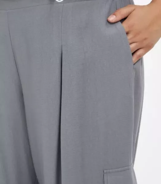 20538101-grey-5-1.webp