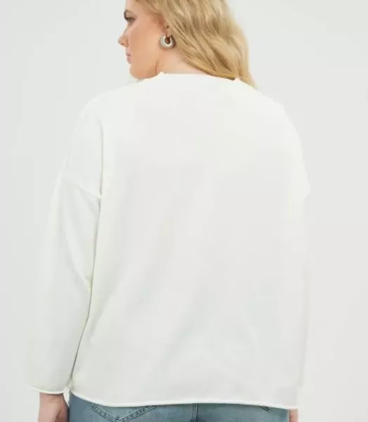 50848201-cream-3.webp