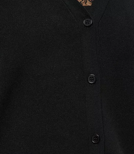 55350000-black-5.webp