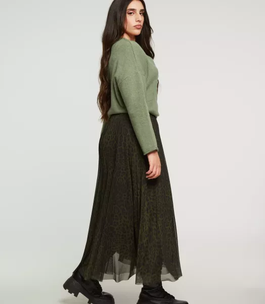 60158401-green-3.webp