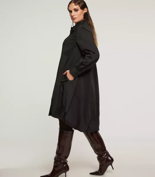 70248401-black-3.webp