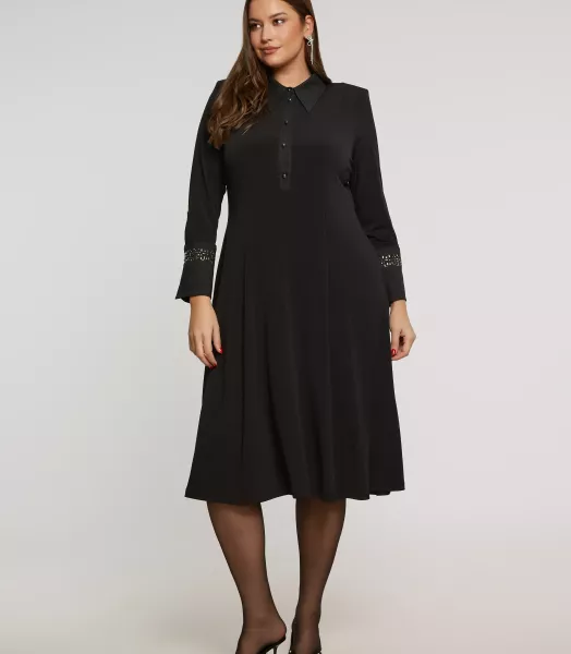 70668401-black-2.webp