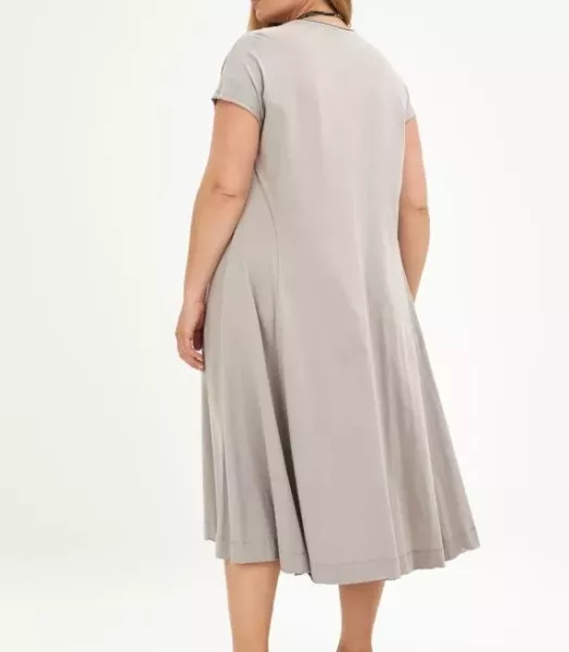 71158101-grey-3-1.webp