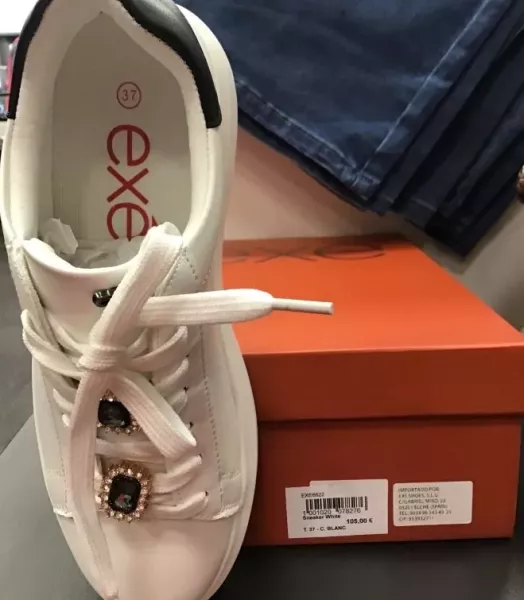 Baskets blanches EXE