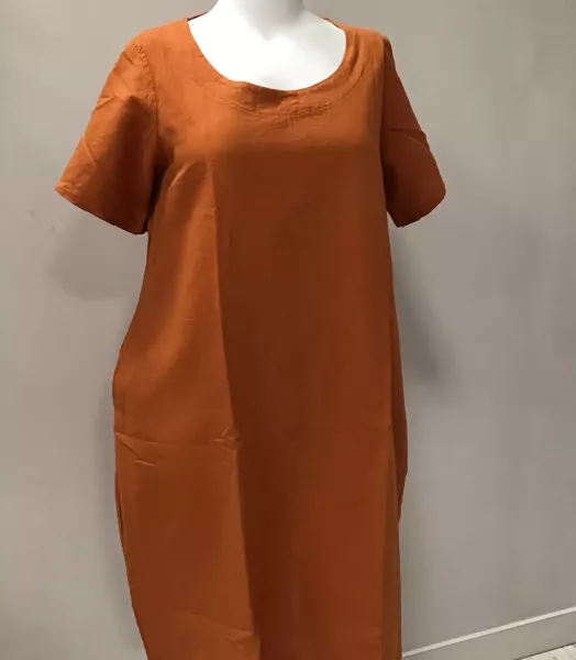 Robe unie manches courtes grande taille Romane Gozé